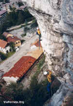 Click to Enlarge - Picture Gérard Papandréou
